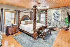 Riverfront Lake Lure Lodge w/ Deck on 13 Acres