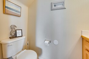 Ideally Located Nampa Home w/ Office Area & Patio!