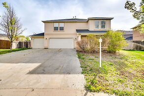 Ideally Located Nampa Home w/ Office Area & Patio!