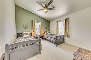 Charming Ruidoso House w/ Deck & Mountain Views!