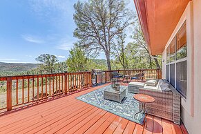 Charming Ruidoso House w/ Deck & Mountain Views!