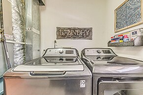 Charming Ruidoso House w/ Deck & Mountain Views!