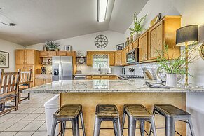 Charming Ruidoso House w/ Deck & Mountain Views!