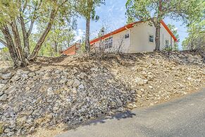 Charming Ruidoso House w/ Deck & Mountain Views!