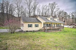 Charming 'hideaway Haven' Near Pigeon Forge!