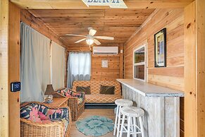 Walk to Shore: Freeport Beach House w/ Grill!