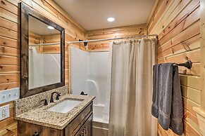 Greers Ferry Home on 40 Acres 1/4 Mi to Lake!