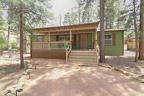 Overgaard Family Retreat w/ Fire Pit & Grill!