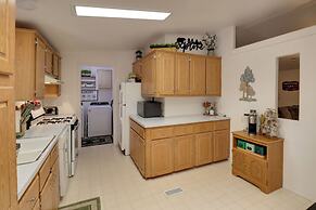 Overgaard Family Retreat w/ Fire Pit & Grill!