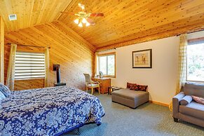 Deck, Grill & River Access: California Escape!