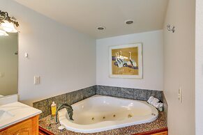 Deck, Grill & River Access: California Escape!