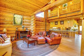 Deck, Grill & River Access: California Escape!