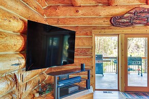 Deck, Grill & River Access: California Escape!