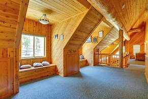 Deck, Grill & River Access: California Escape!