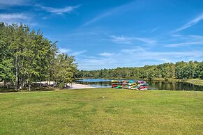 Mtn Getaway w/ Indoor Hot Tub, Golfers Welcome!