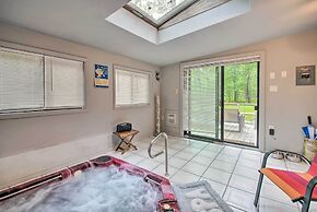 Mtn Getaway w/ Indoor Hot Tub, Golfers Welcome!