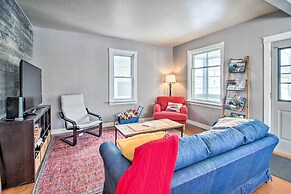 Aurora Outdoorsy Getaway w/ Deck & Grill!