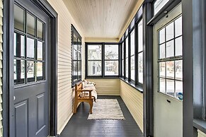 Aurora Outdoorsy Getaway w/ Deck & Grill!