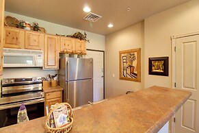 Overgaard Condo w/ Balcony, Near Hiking & Golfing