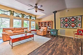 Creekside Payson Cabin w/ Deck - Near Hiking!