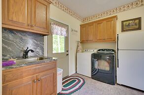 Family-friendly Retreat w/ Deck in Cassville!