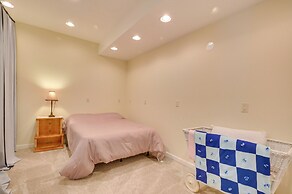 Family-friendly Retreat w/ Deck in Cassville!