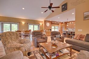 Family-friendly Cassville Retreat w/ Deck!