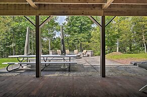 Family-friendly Retreat w/ Deck in Cassville!