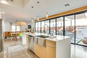 Families Welcome: Phoenix Home w/ Backyard Oasis