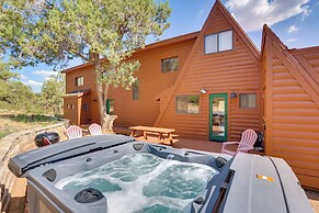 Hot Tub & Mtn View: Dog-friendly Payson Getaway!