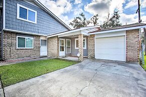New! Laplace Townhome, 9 Mi to Lake Pontchartrain!
