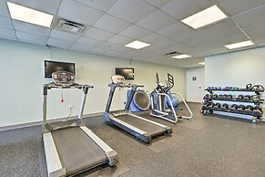 Spacious Biloxi Getaway w/ Pools & Beach Access!