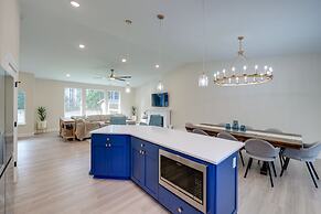 Lovely Clinton Home w/ Hot Tub on 10 Acres!