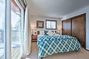 Elevated Alpine Escape: Mtn Views + Game Room!