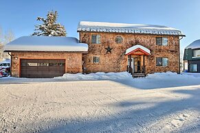 Elevated Alpine Escape: Mtn Views + Game Room!