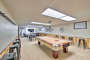Elevated Alpine Escape: Mtn Views + Game Room!