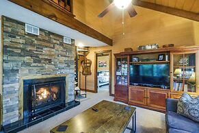 Wintergreen Home w/ Hot Tub, Deck & Mountain Views