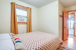 Storybook Stratton House: 3 Mi to Mount Snow!