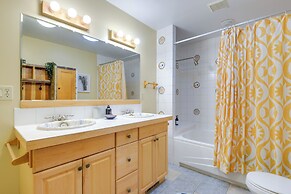 Storybook Stratton House: 3 Mi to Mount Snow!