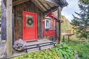 Storybook Stratton House: 3 Mi to Mount Snow!