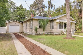 Quiet Jacksonville Retreat - 4 Miles to Downtown!