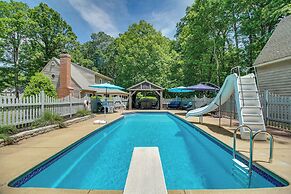 Cozy Virginia Vacation Rental w/ Seasonal Pool!