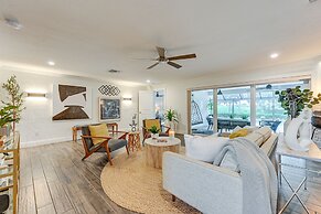 Upscale Naples Outdoor Getaway ~ 4 Miles to Beach