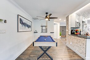 Upscale Naples Outdoor Getaway ~ 4 Miles to Beach