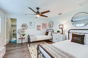 Upscale Naples Outdoor Getaway ~ 4 Miles to Beach