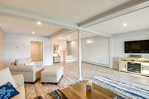 Lakefront Cabin w/ Panoramic Water View & Access