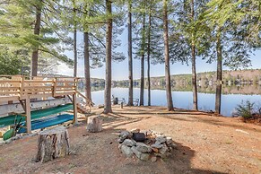 Lakefront Cabin w/ Panoramic Water View & Access