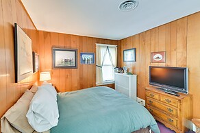 Charming Pet-friendly Vacation Rental w/ Backyard!