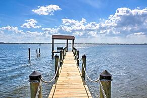 Riverfront Merritt Island Bungalow w/ Dock & Deck