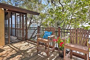 Riverfront Merritt Island Bungalow w/ Dock & Deck
